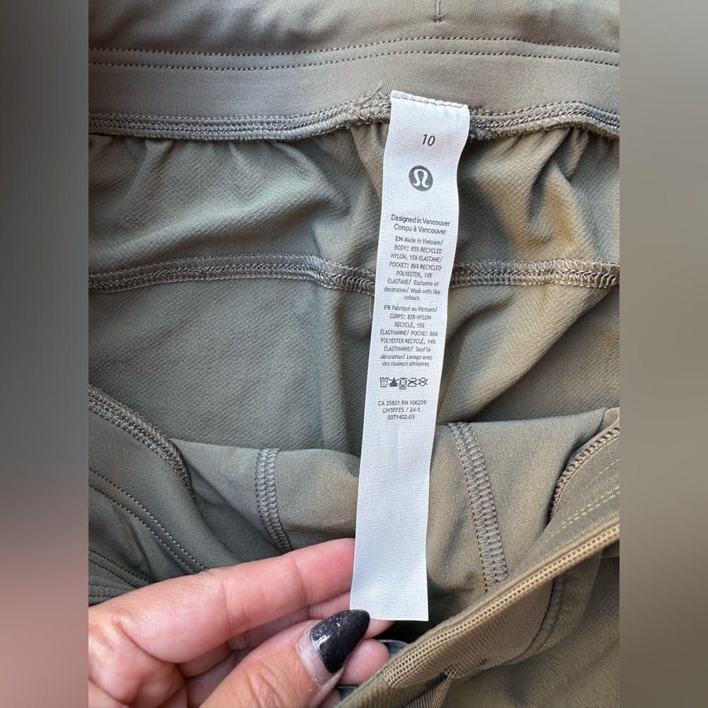 Lululemon Adapted State High-Rise Jogger Size 10 Gray Athleisure Run READ - Picture 4 of 13